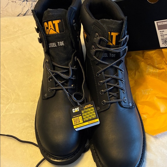 CAT Men’s Black Waterproof Steel Toe Work Boots - Picture 8 of 11